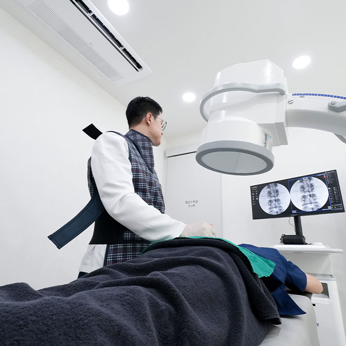 정왕365정형외과 비수술 치료 클리닉 정밀영상 신경치료주사